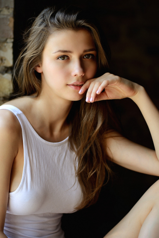http://wallpapersmug.com/download/320x480/dc140e/beautiful-girl-model.jpg