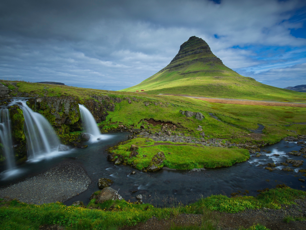 Desktop wallpaper iceland, mountains, waterfalls, kirkjufell, hd image