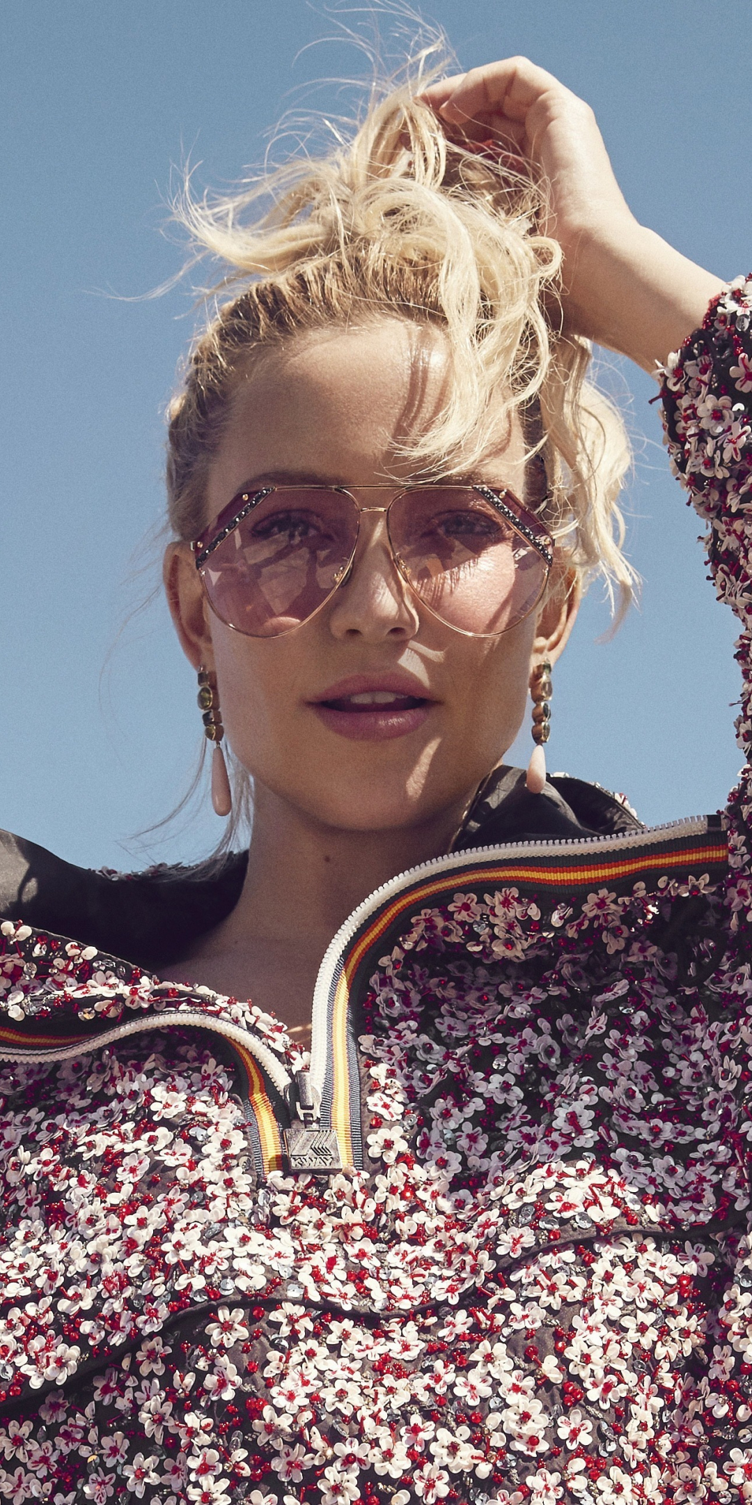 Kate Hudson, actress, sunglasses, cosmopolitan, 2018, 1080x2160 wallpaper