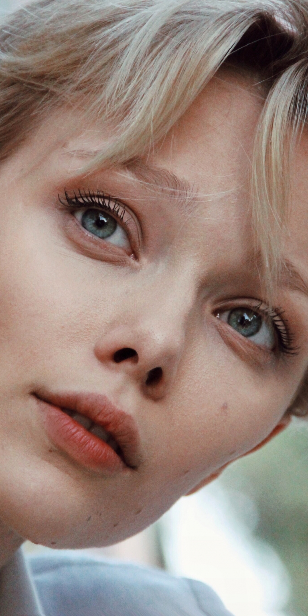 Ivanna Sakhno, Ukrainian actress, short hair, face, 1080x2160 wallpaper