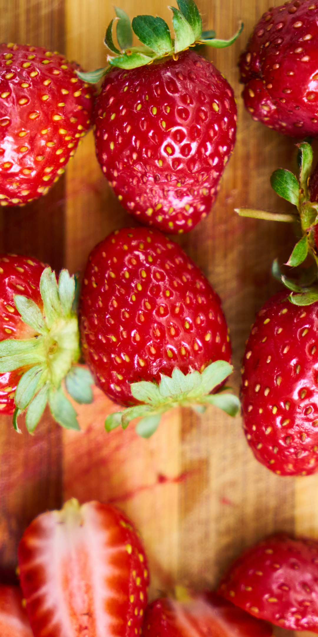 Strawberry, red fruits, slices, 1080x2160 wallpaper