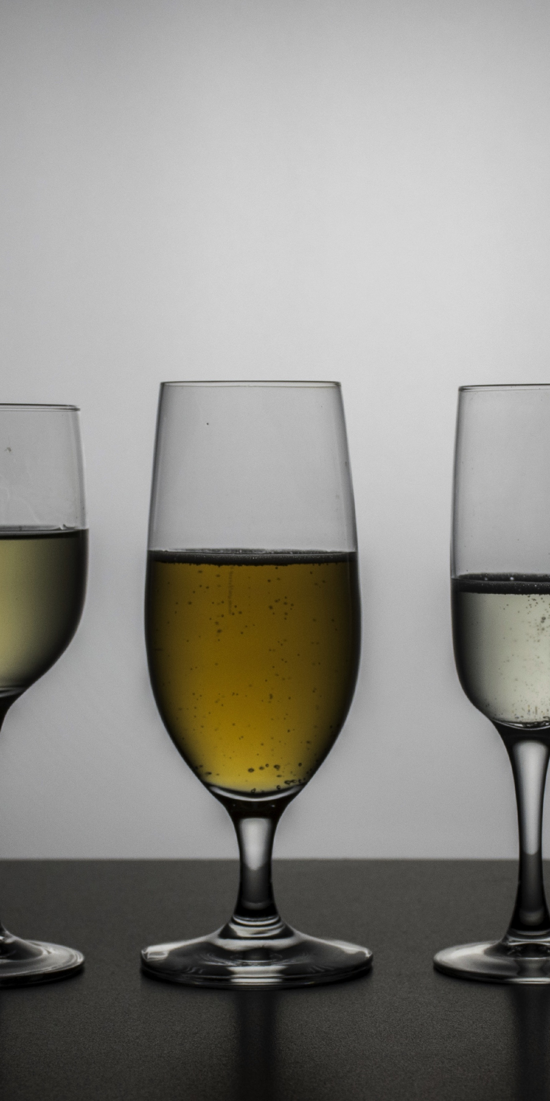 3 wine glasses, drinks, alcohol, 1080x2160 wallpaper