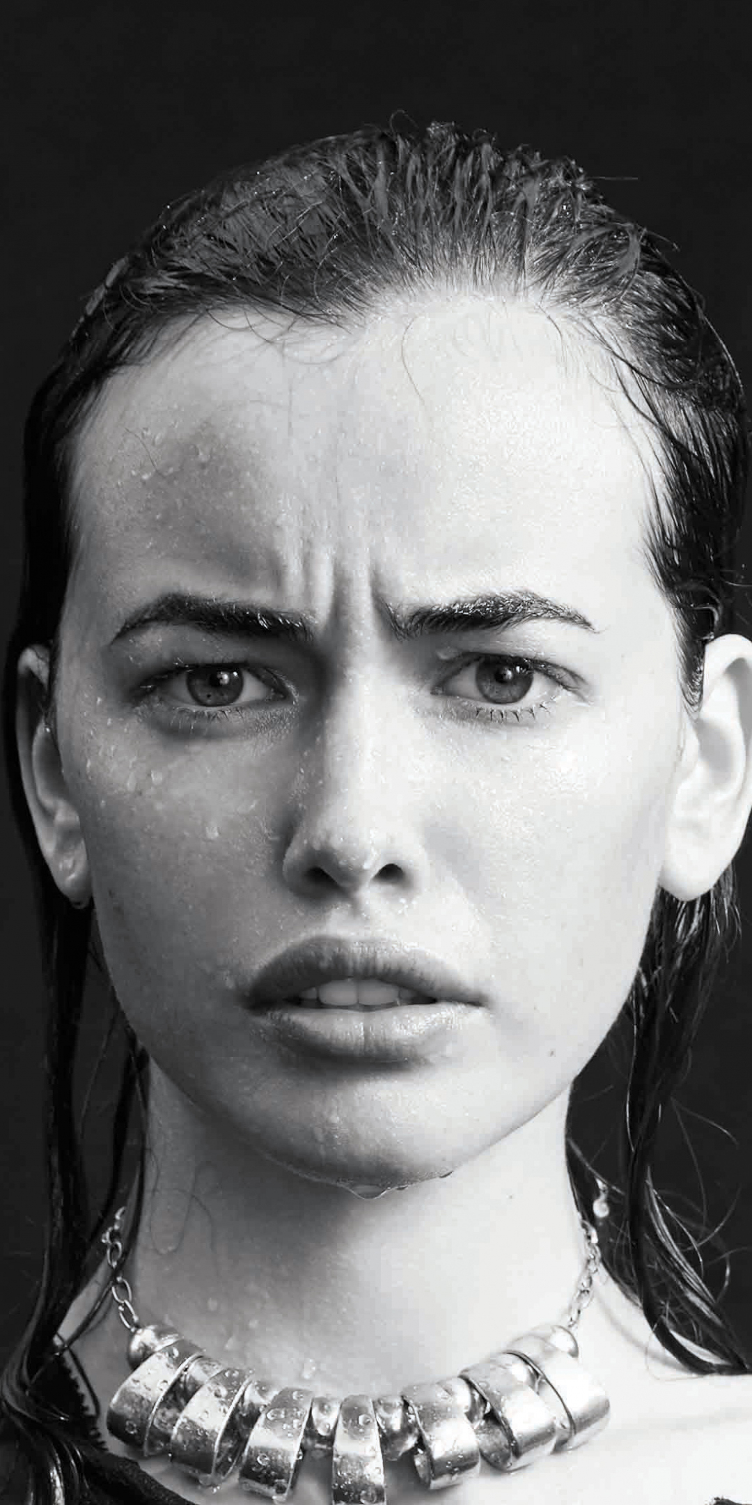Sarah Stephens, wet body, monochrome, australian model, 1080x2160 wallpaper