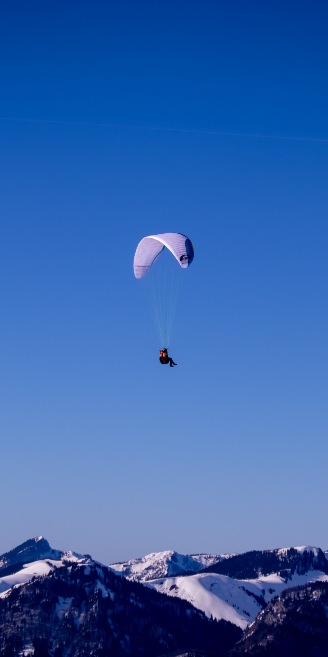 Paragliding, mountains, blue sky, 1080x2160 wallpaper