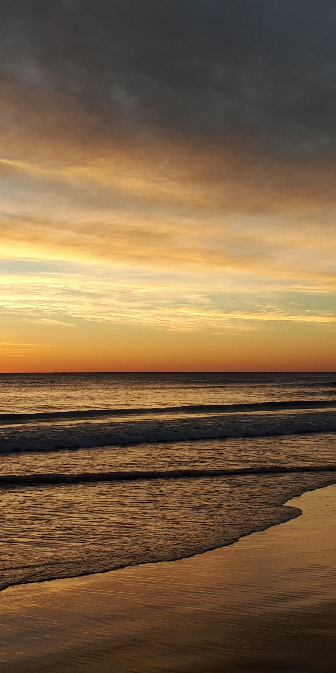 Sunset, beach, sea waves, calm and clean, 1080x2160 wallpaper