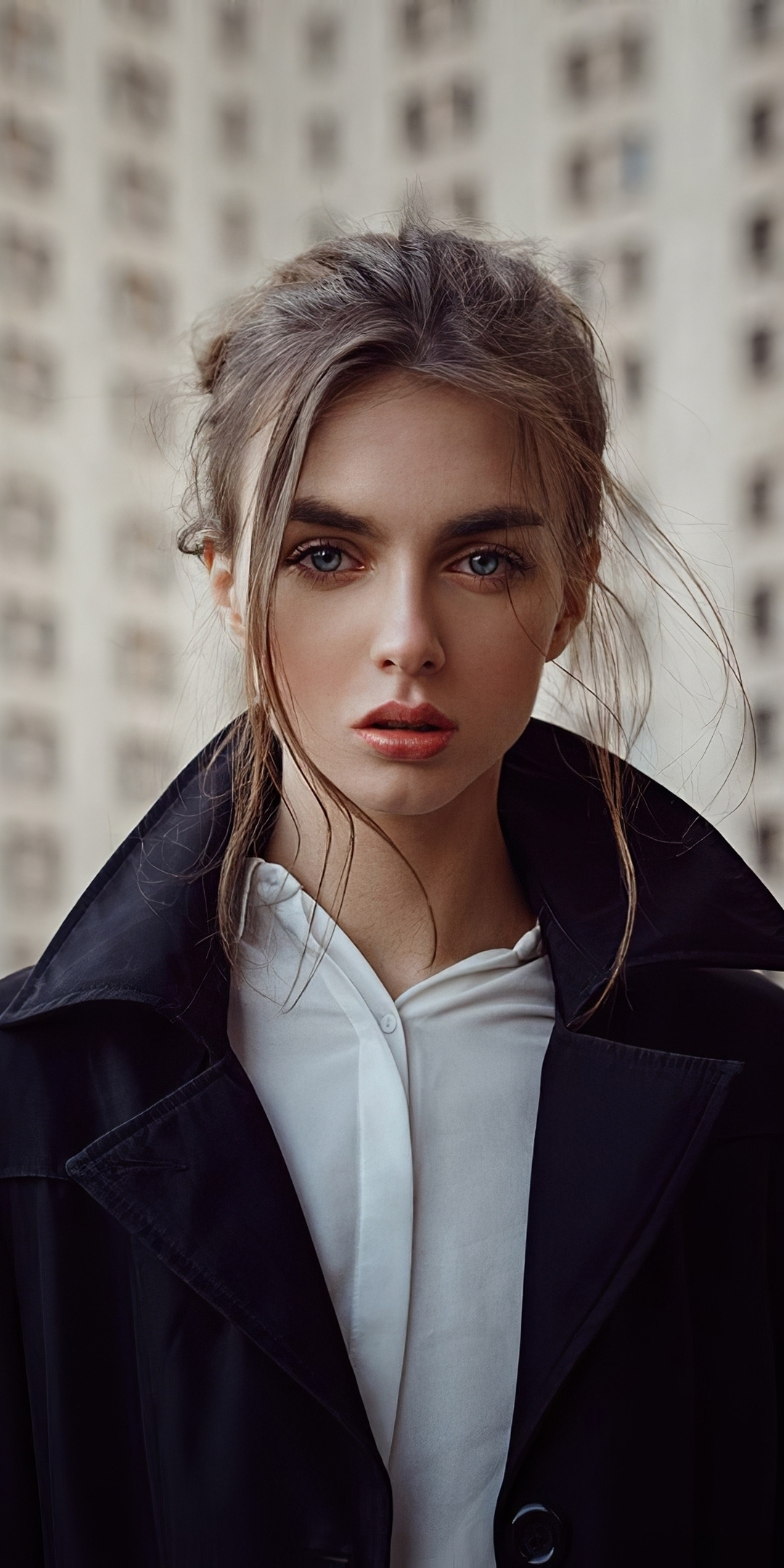 Model, beautiful eyes, outdoors, 1080x2160 wallpaper