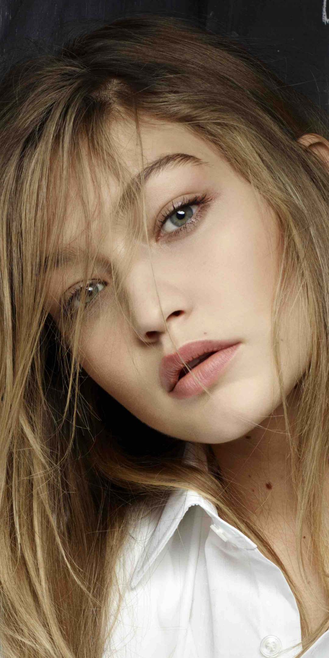 Gigi Hadid, gorgeous model, 2018, 1080x2160 wallpaper