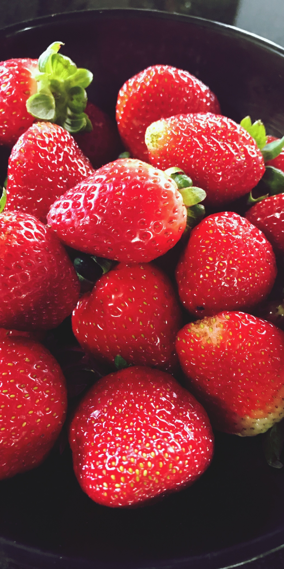 Fruits, bowl, strawberry, fresh, 1080x2160 wallpaper