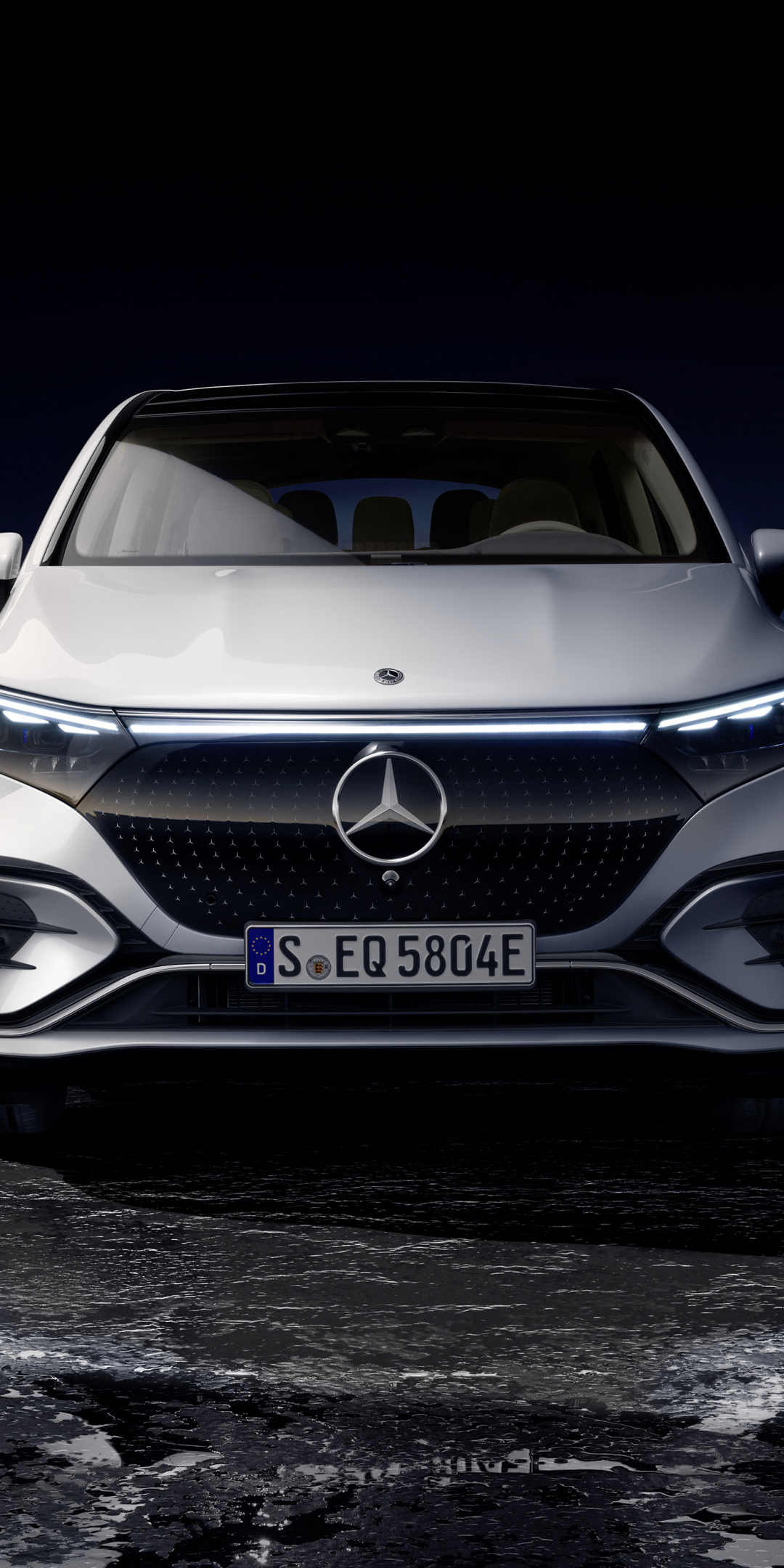 2022 Mercedes-Benz EQS SUV, luxury white car, 1080x2160 wallpaper