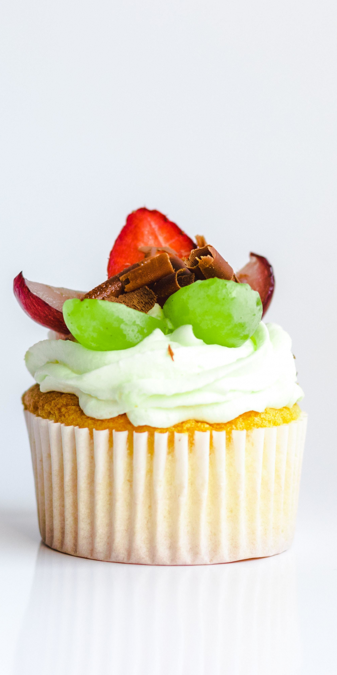 Cupcake, dessert, minimal, fruits, 1080x2160 wallpaper