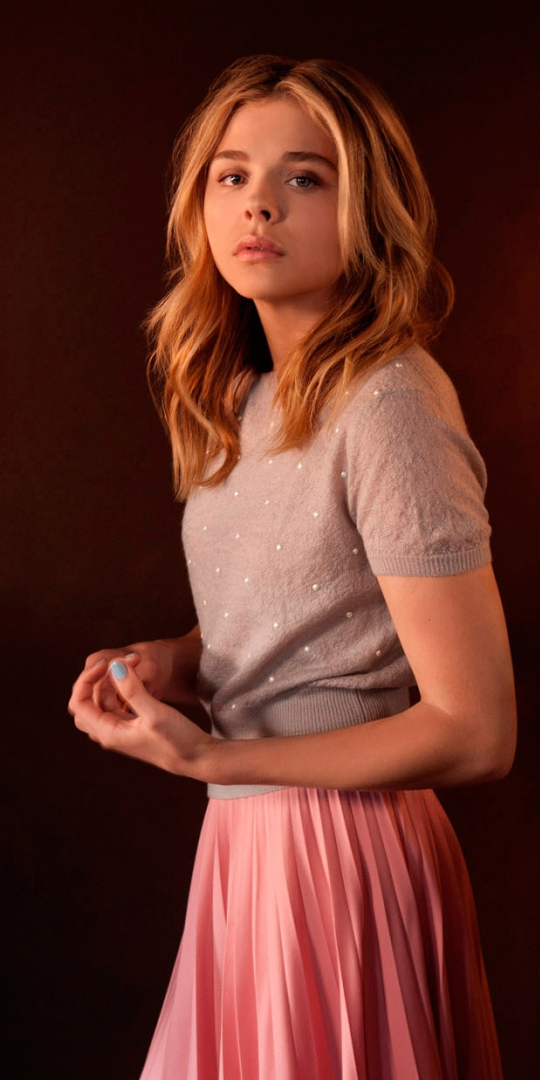 Actress, beautiful, Chloe Grace Moretz, portrait, 1080x2160 wallpaper