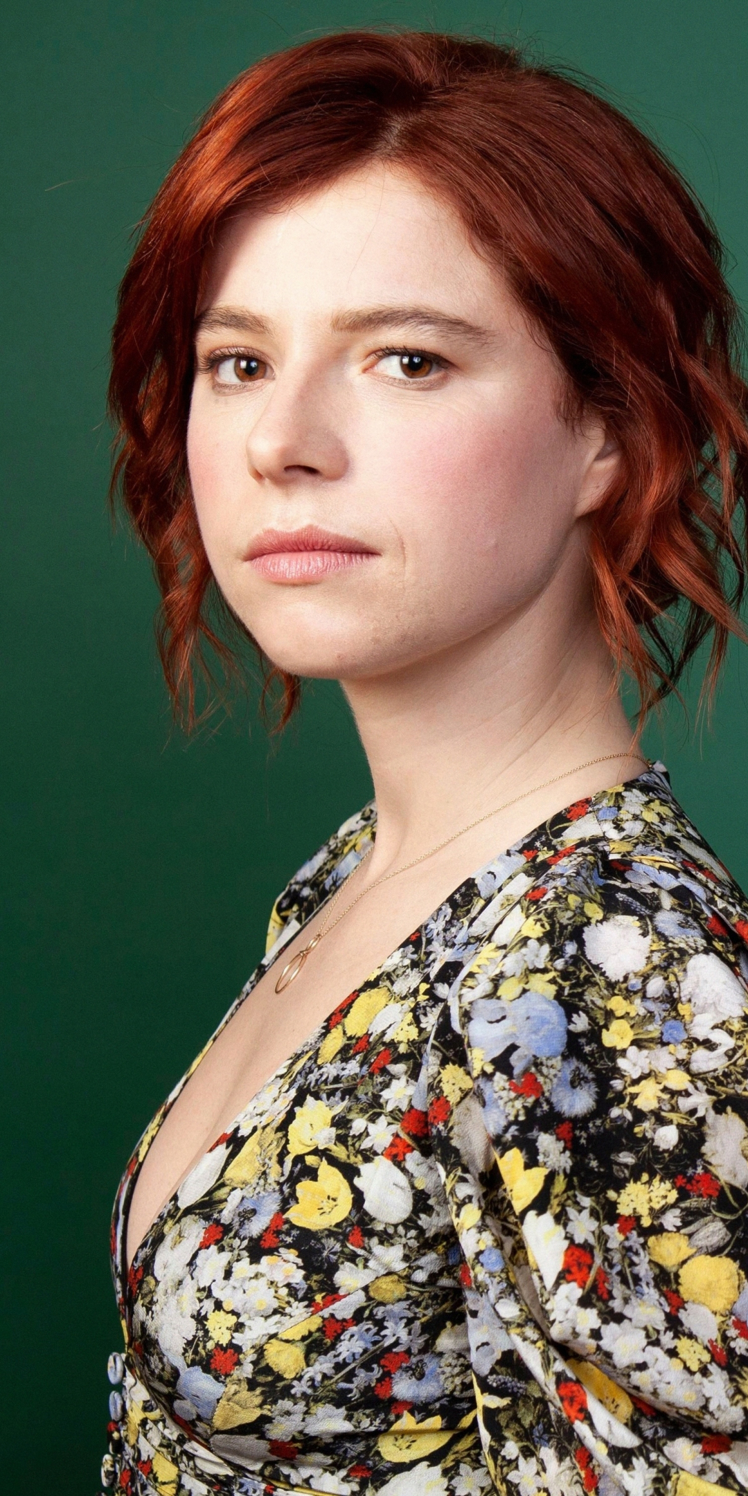 Redhead, Jessie Buckley, Irish actress beautiful, 1080x2160 wallpaper