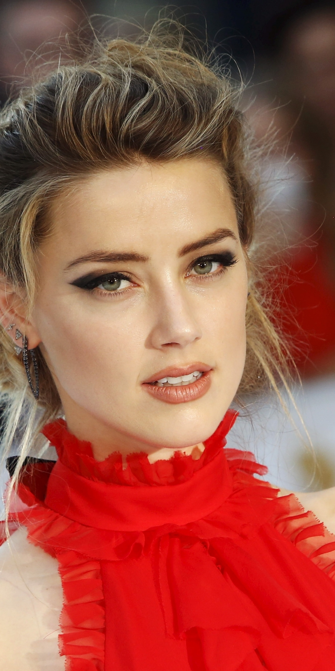 Download 1080x2160 wallpaper actress, famous, amber heard, honor 7x, honor 9 lite, honor view 10 ...