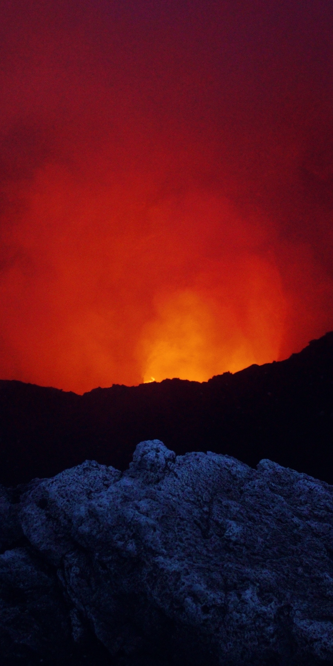Volcano, dark, red fire, 1080x2160 wallpaper