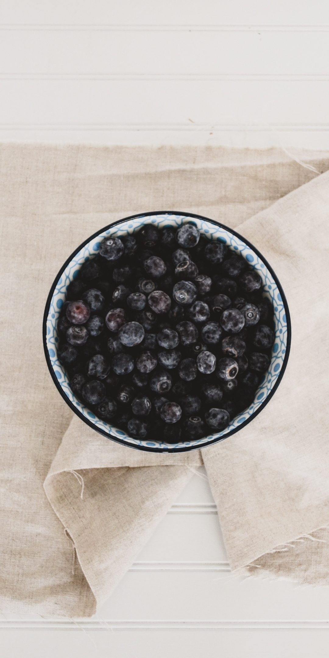 Blueberry, bowl, fruits, minimal, 1080x2160 wallpaper