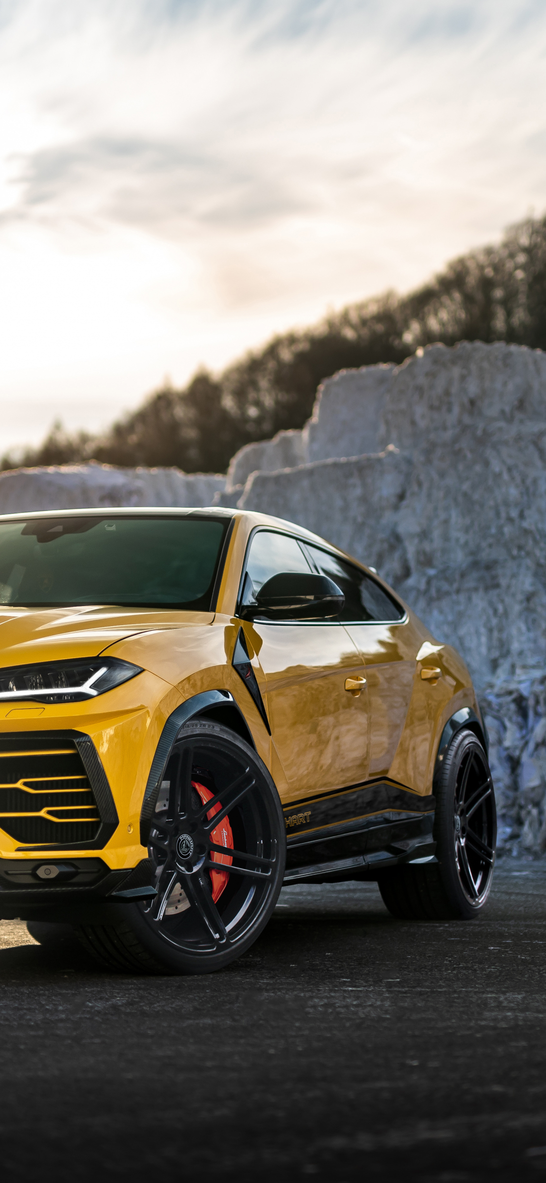 lamborghini urus wallpaper iphone