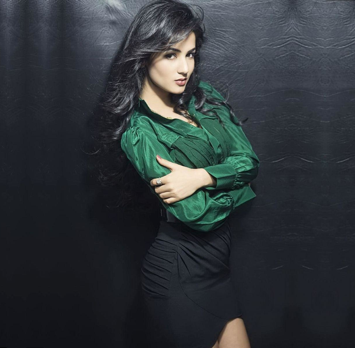 Free download Sonal Chauhan Wallpapers sonal chauhan 005 Bollywood Hungama  [1280x1024] for your Desktop, Mobile & Tablet | Explore 33+ Sonal Chauhan  Wallpapers |