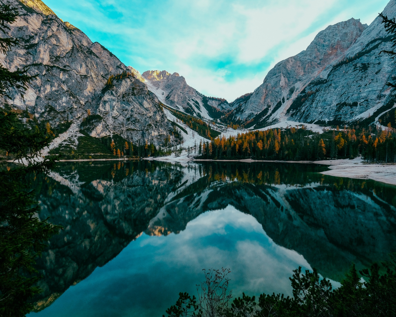 Download lake, nature, mountains, reflections 1280x1024 wallpaper