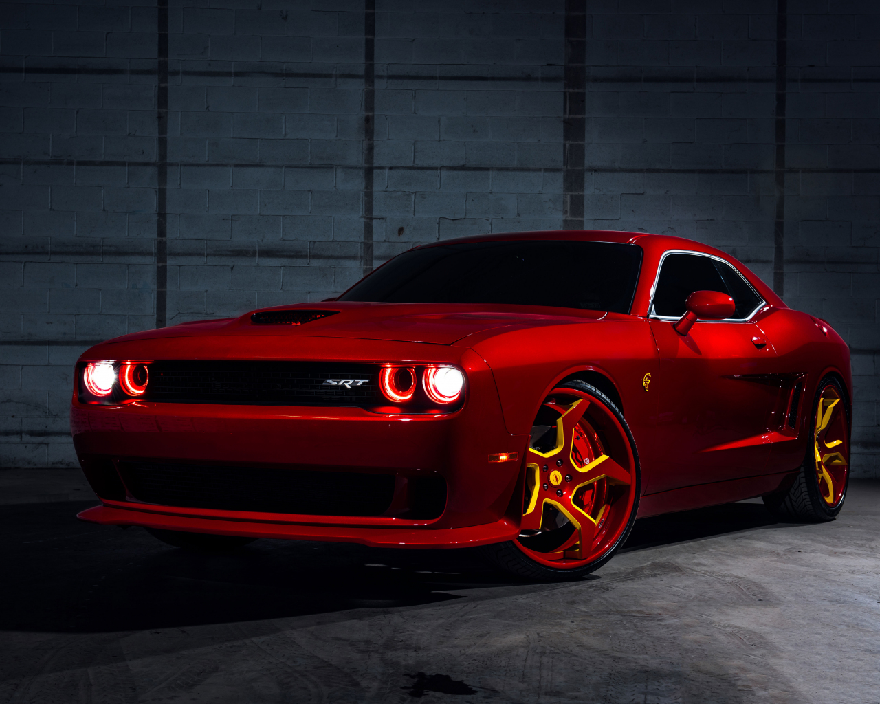 Red, Dodge Challenger SRT Hellcat, flashlight, 1280x1024 wallpaper