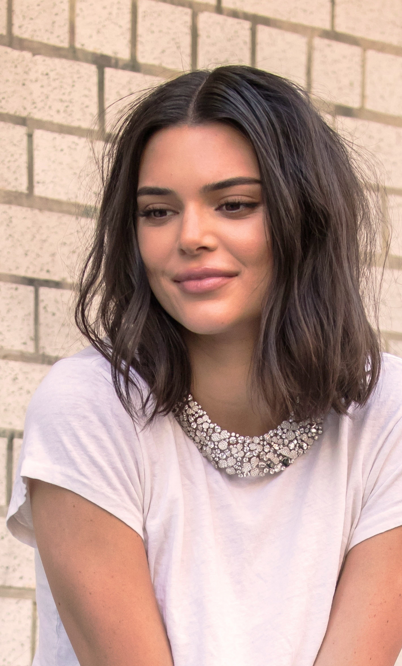 Download kendall jenner, cute, smile, fashion model, 2018 1280x2120 ...