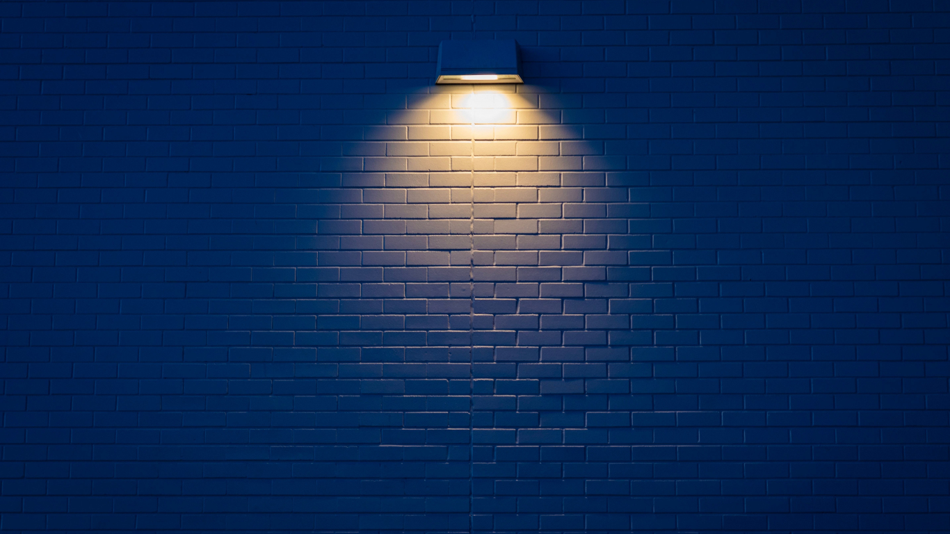 Download 1366x768 wallpaper white wall, yellow lamp, minimal
