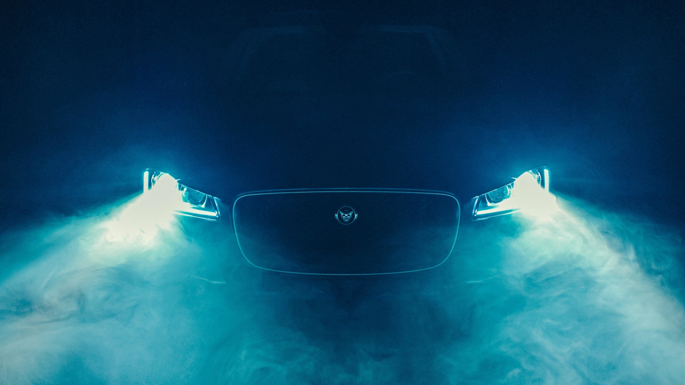 Headlight glow smoke dark car wallpaper background - Eyecandy for your  XFCE-Desktop 