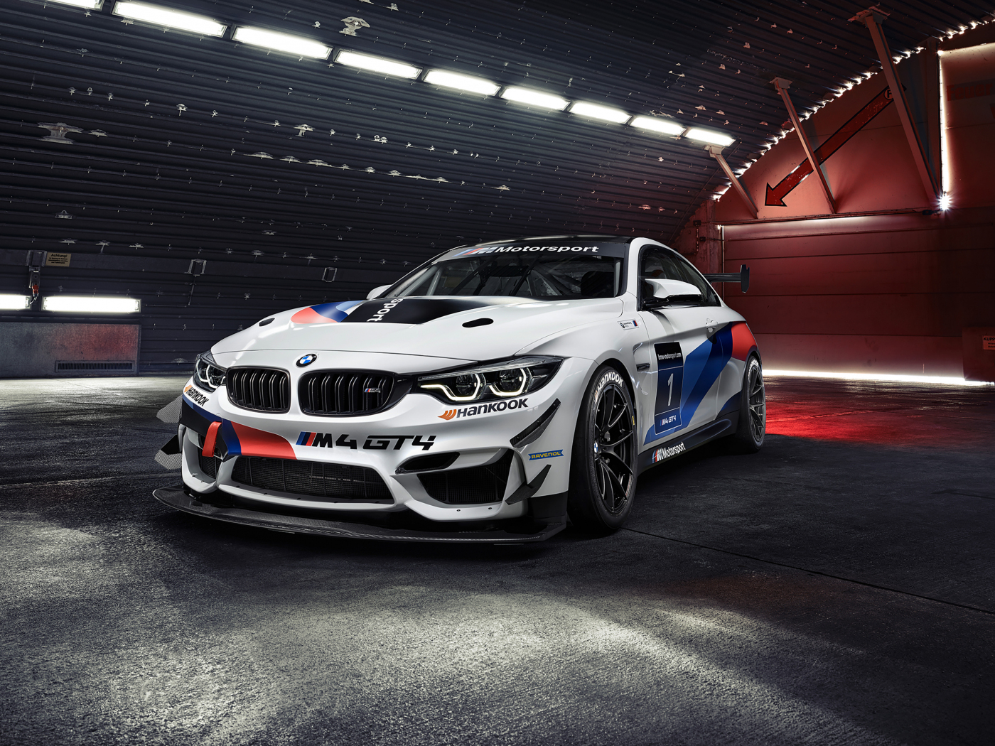 Download wallpaper 1400x1050 luxury car, front-view, bmw m4 gt4 ...