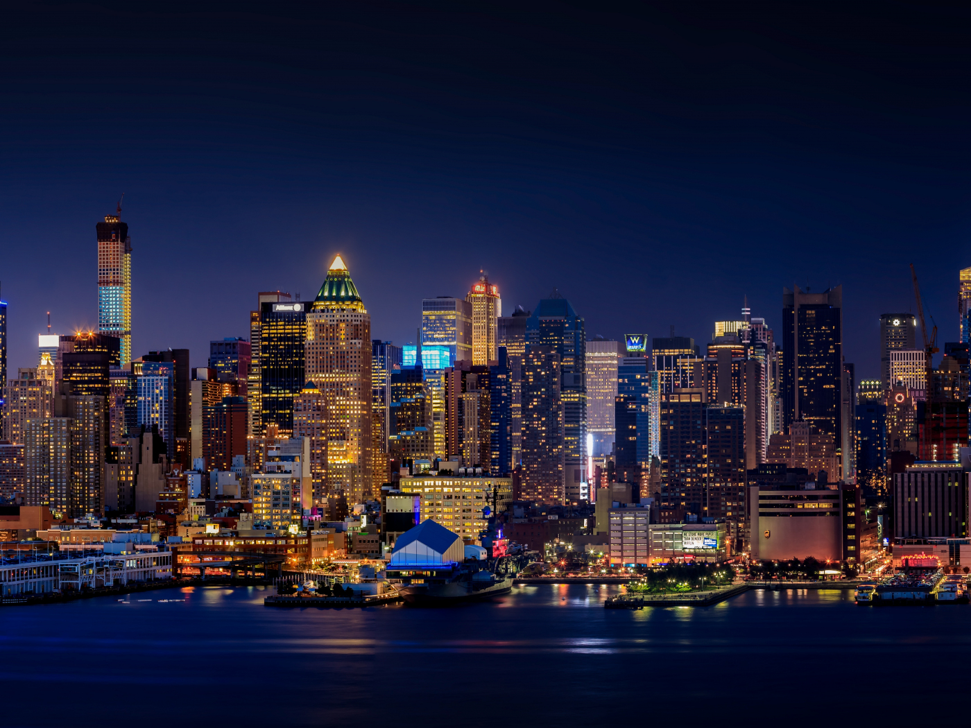 Download wallpaper 1400x1050 manhattan, cityscape, night, buildings ...