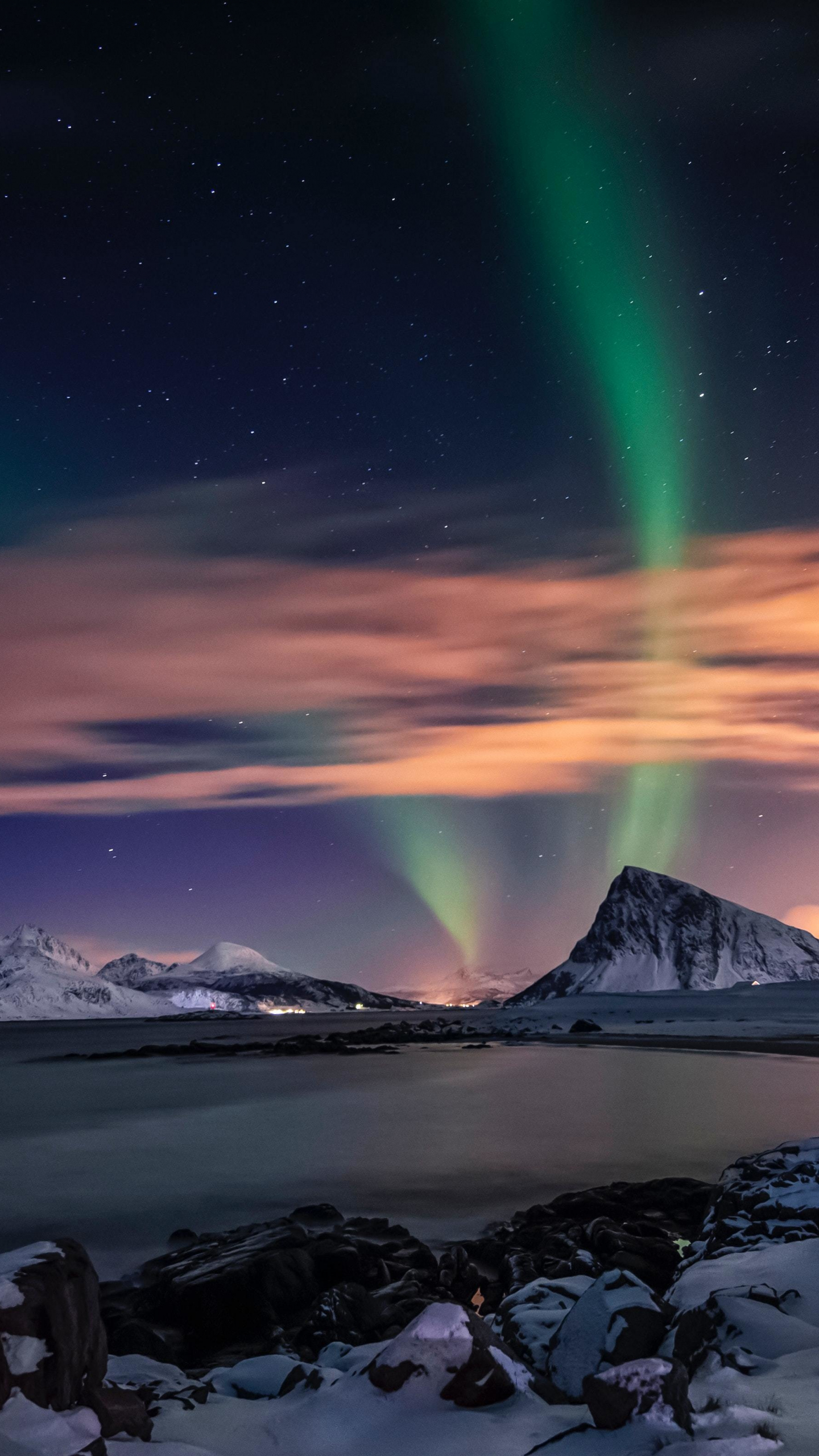 aurora borealis northern lights 4k iPhone 11 Wallpapers Free Download