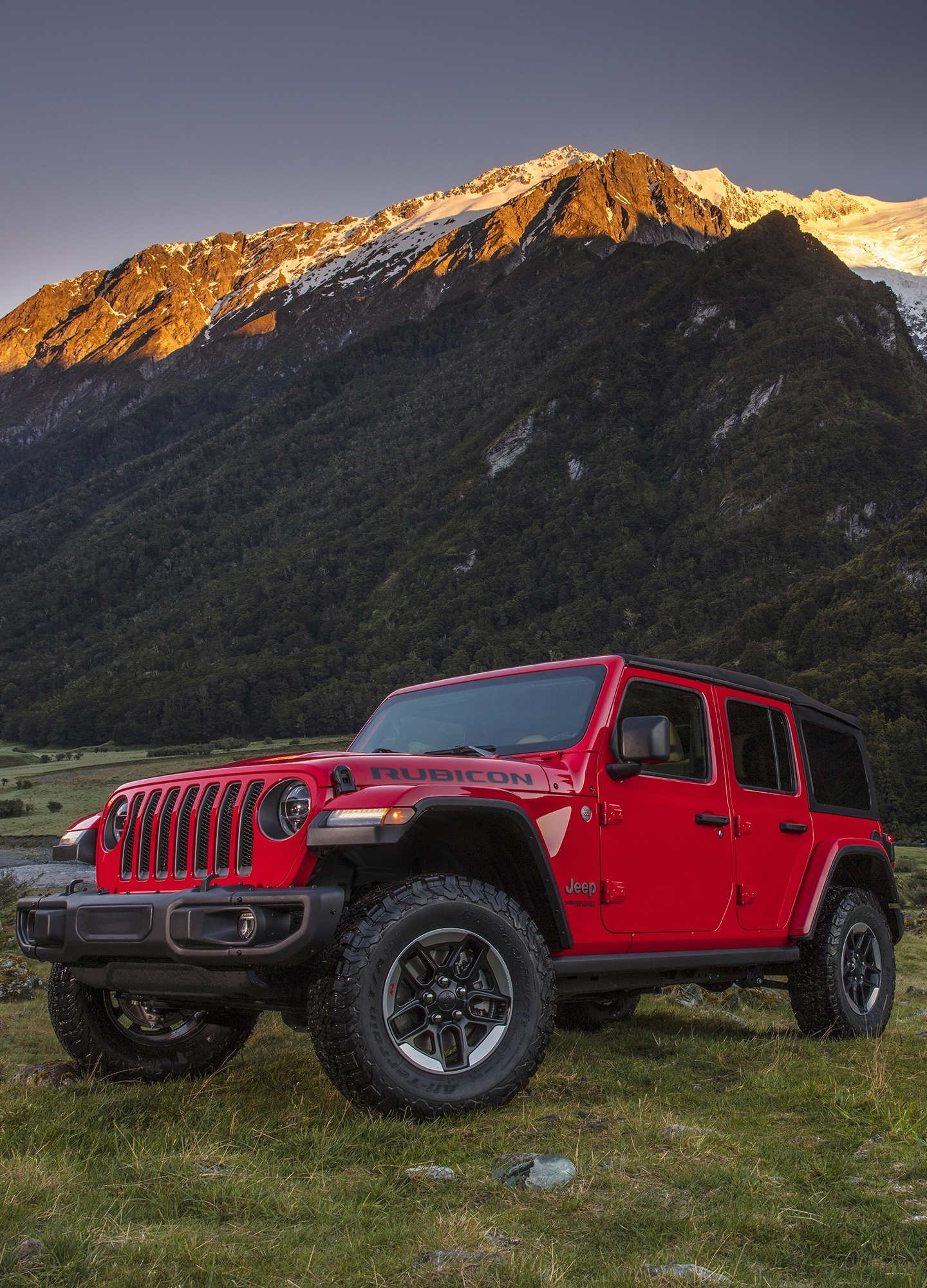 Download wallpaper 1440x2630 red, 4x4, suv, jeep wrangler, samsung galaxy  note 8, 1440x2630 hd background, 6606