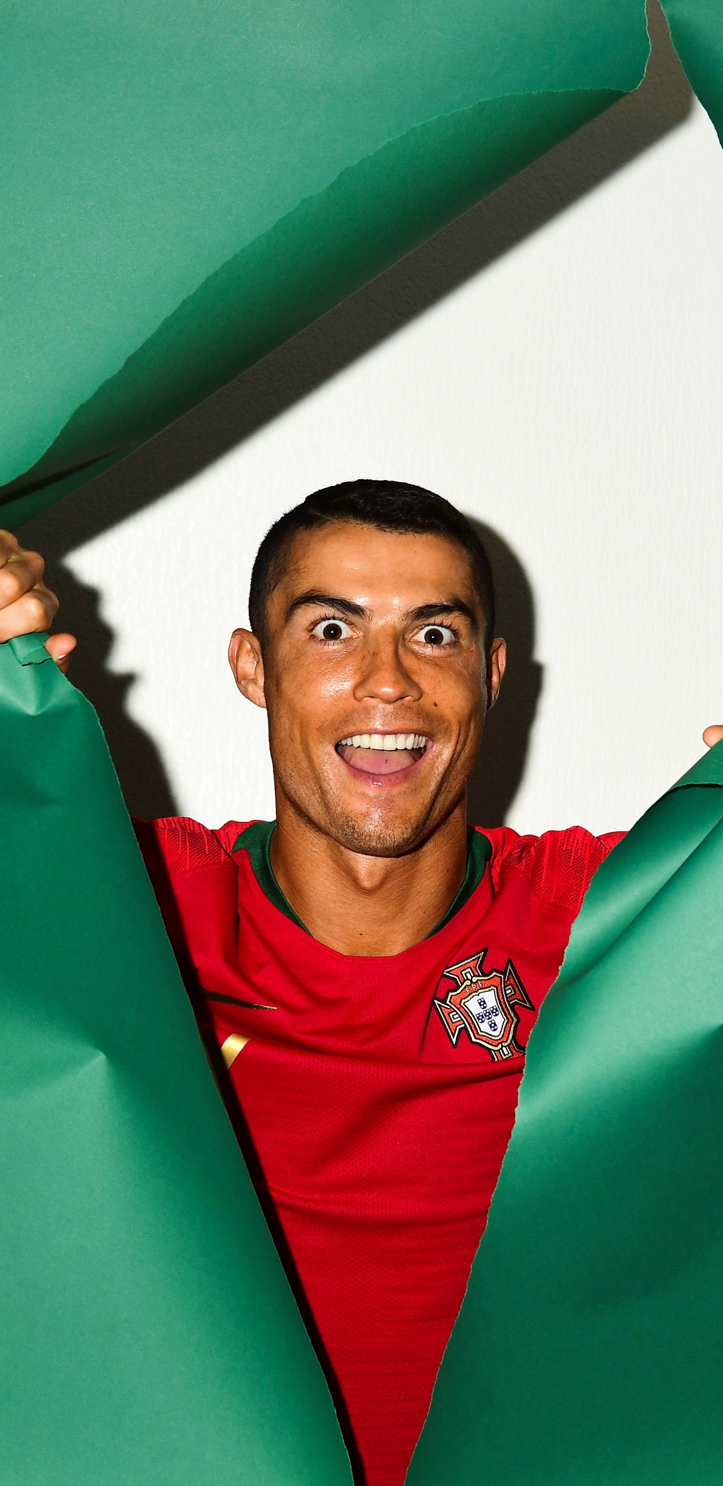 Download 1440x2960 Wallpaper Footballer Cristiano Ronaldo