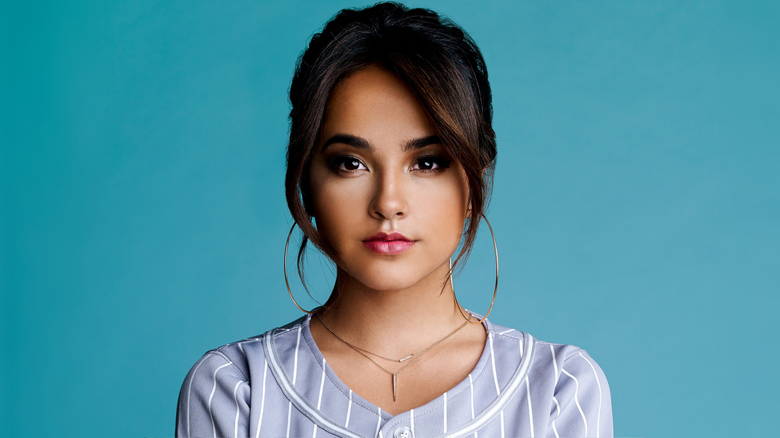 Download Wallpaper 1600x900 Celebrity, Brunette, Beautiful, Becky G, 16 ...