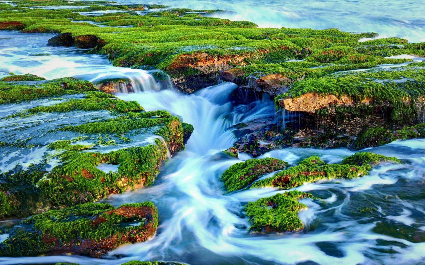 Download wallpaper 1680x1050 moss, rocks, river, nature, landscape, 16: