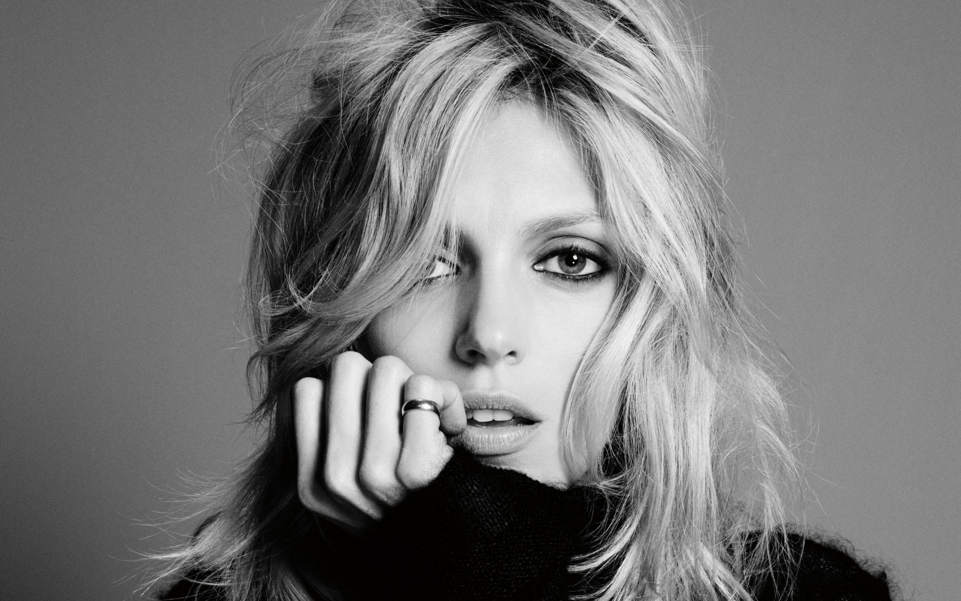 Download wallpaper 1920x1200 anja rubik, beautiful model, monochrome ...