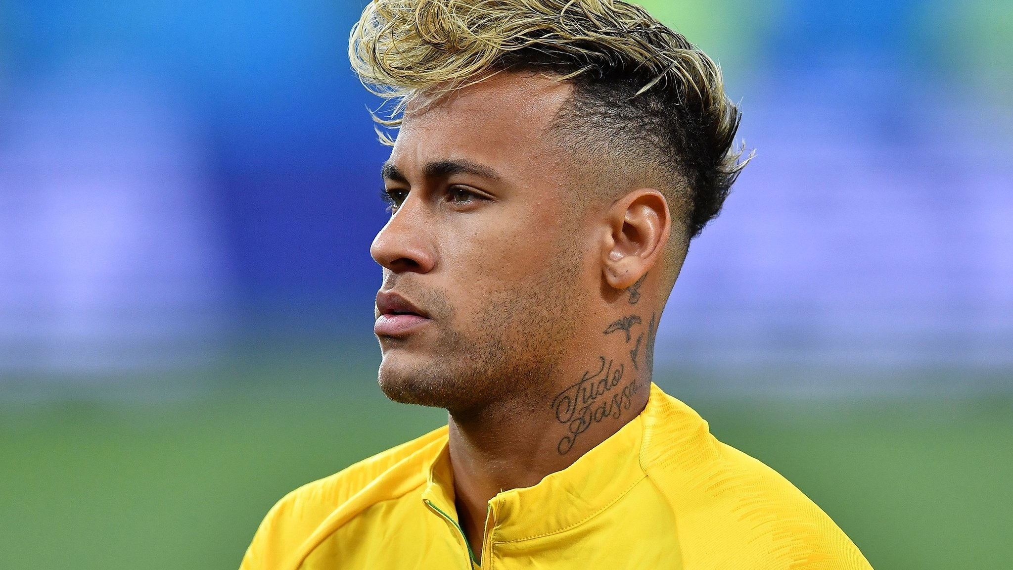 Download 2048x1152 wallpaper neymar, celebrity, football player, dual wide, widescreen ...