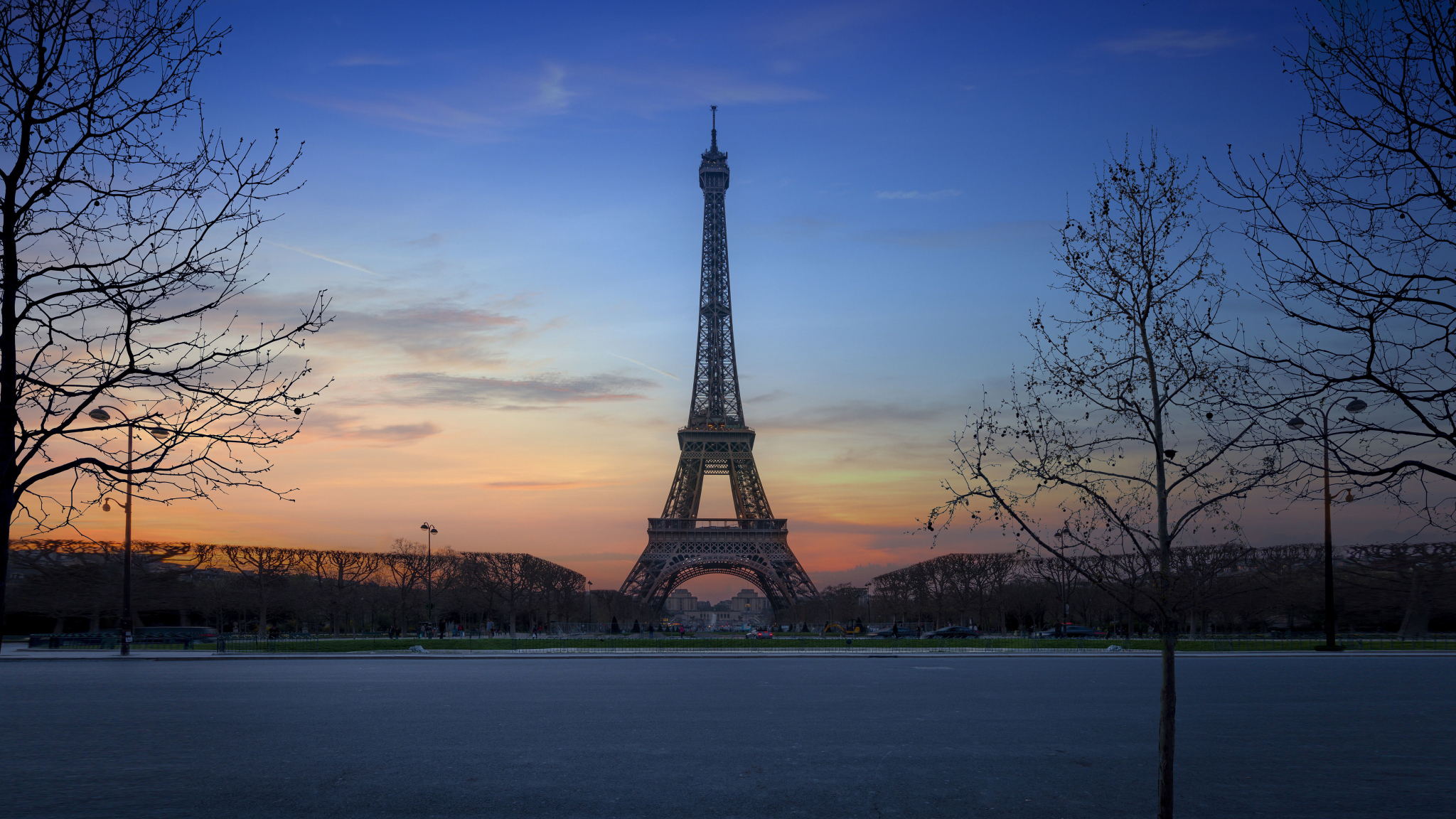 Download 2048X1152 Wallpaper Eiffel Tower, Paris, City, Architecture