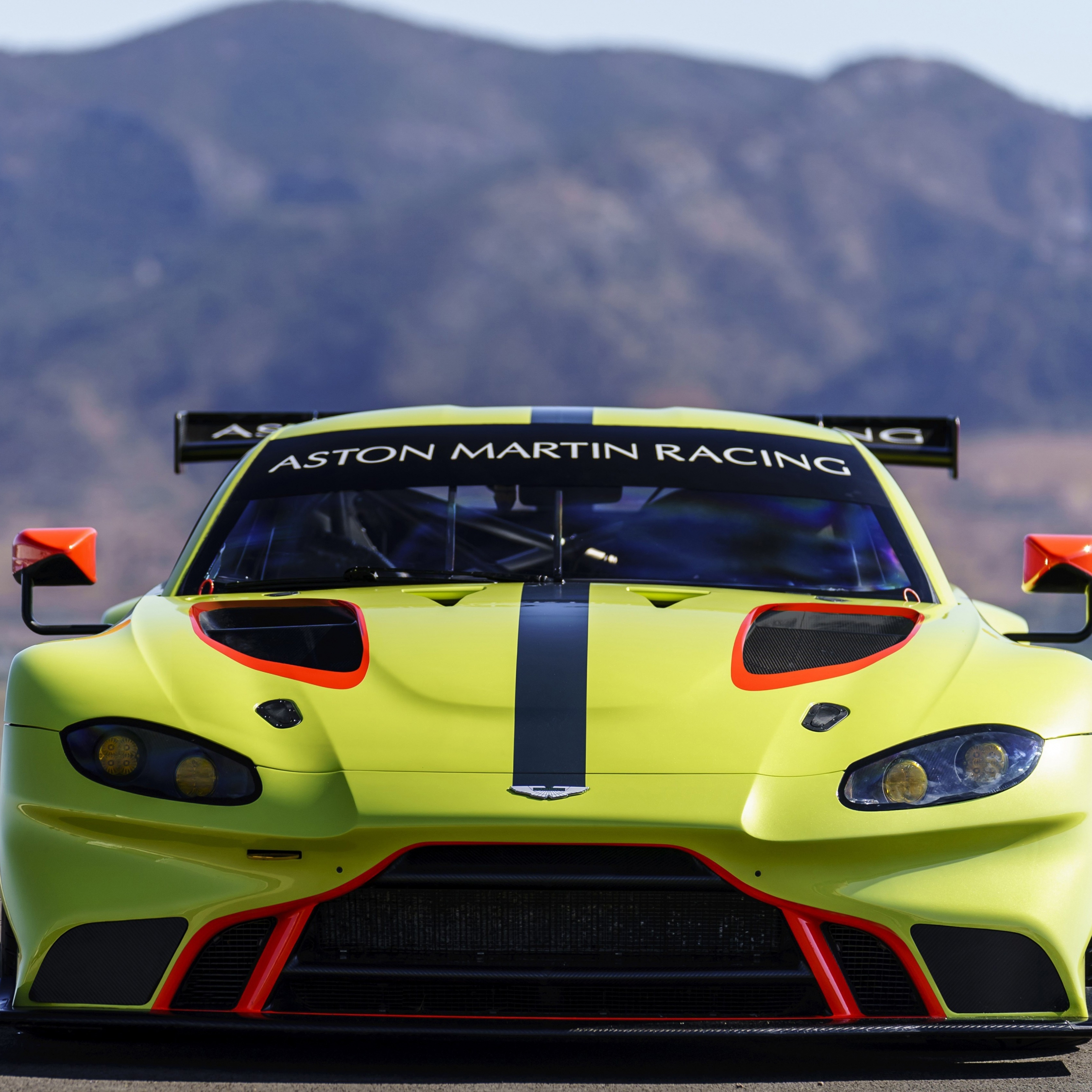 Aston Martin Vulcan Amr Pro 2018