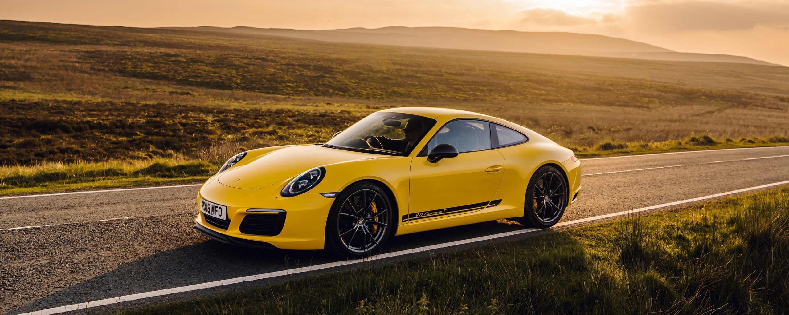 Porsche 911 Carrera 4s Coupe Р¶РµР»С‚С‹Р№