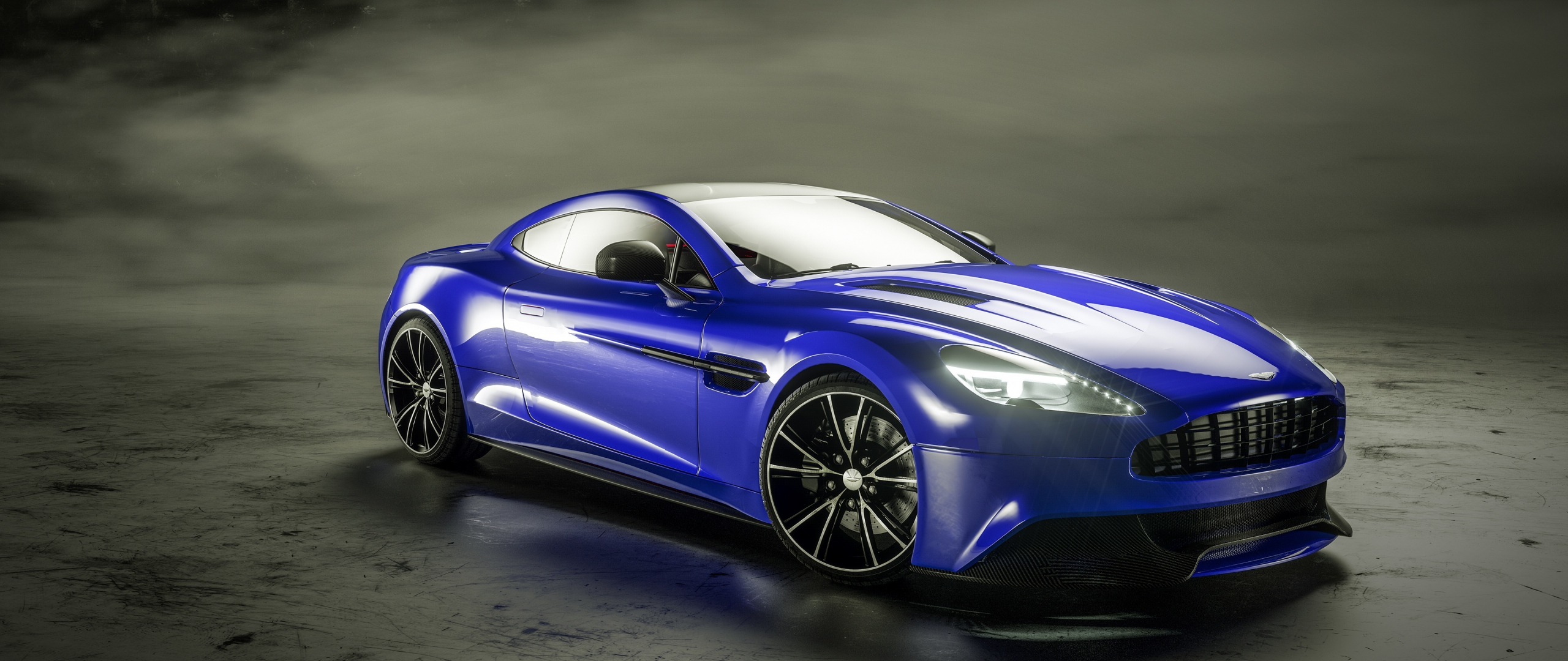 Blue sport. Aston Martin Victor. Aston Martin Victor чертеж. Обои на телефон с синим Астон Мартином новый ватыдж. Обои на телефон с синим Астон Мартином новый Ватыч.