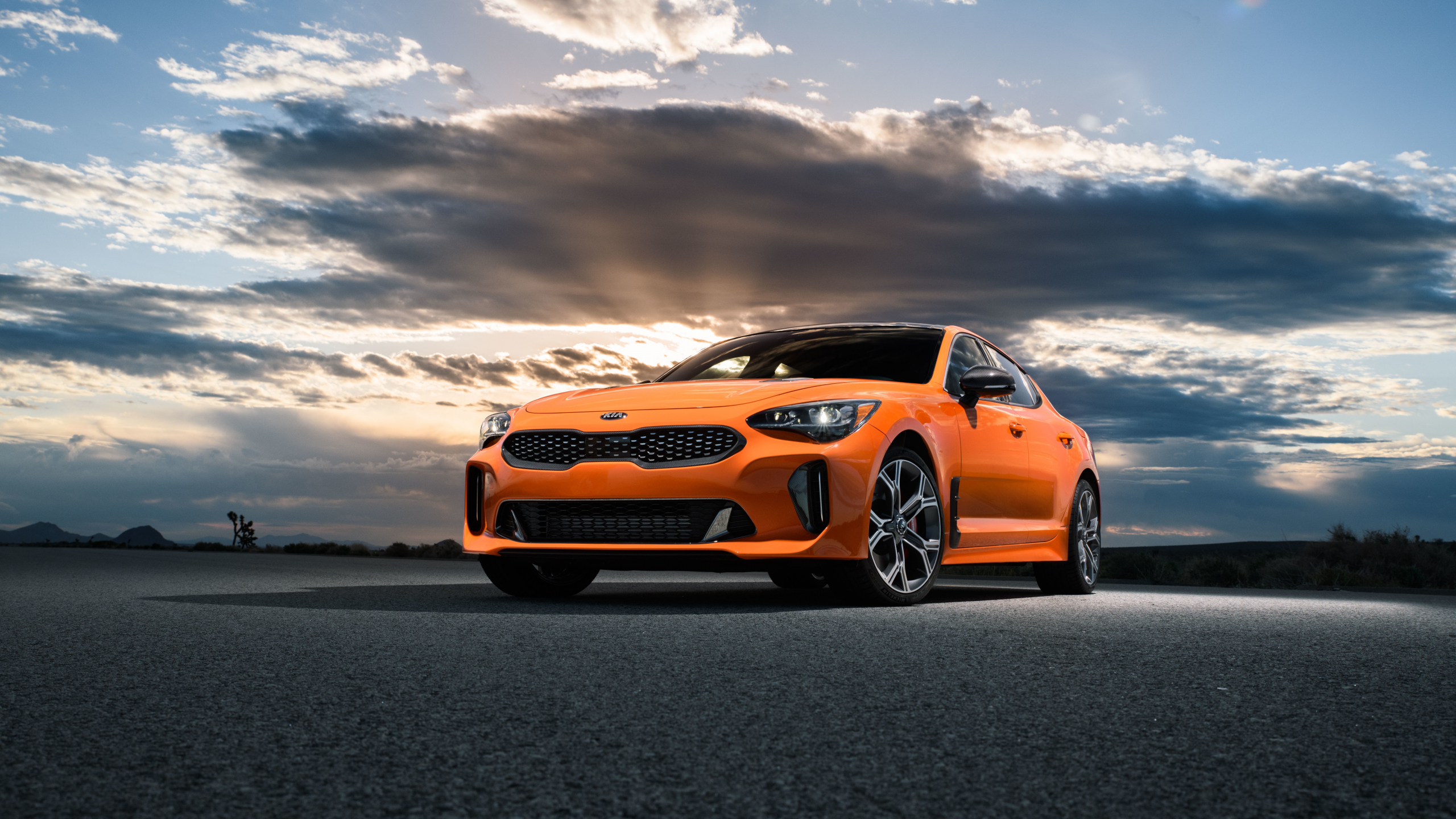 Download wallpaper 2560x1440 sedan, front, kia stinger gts, dual wide