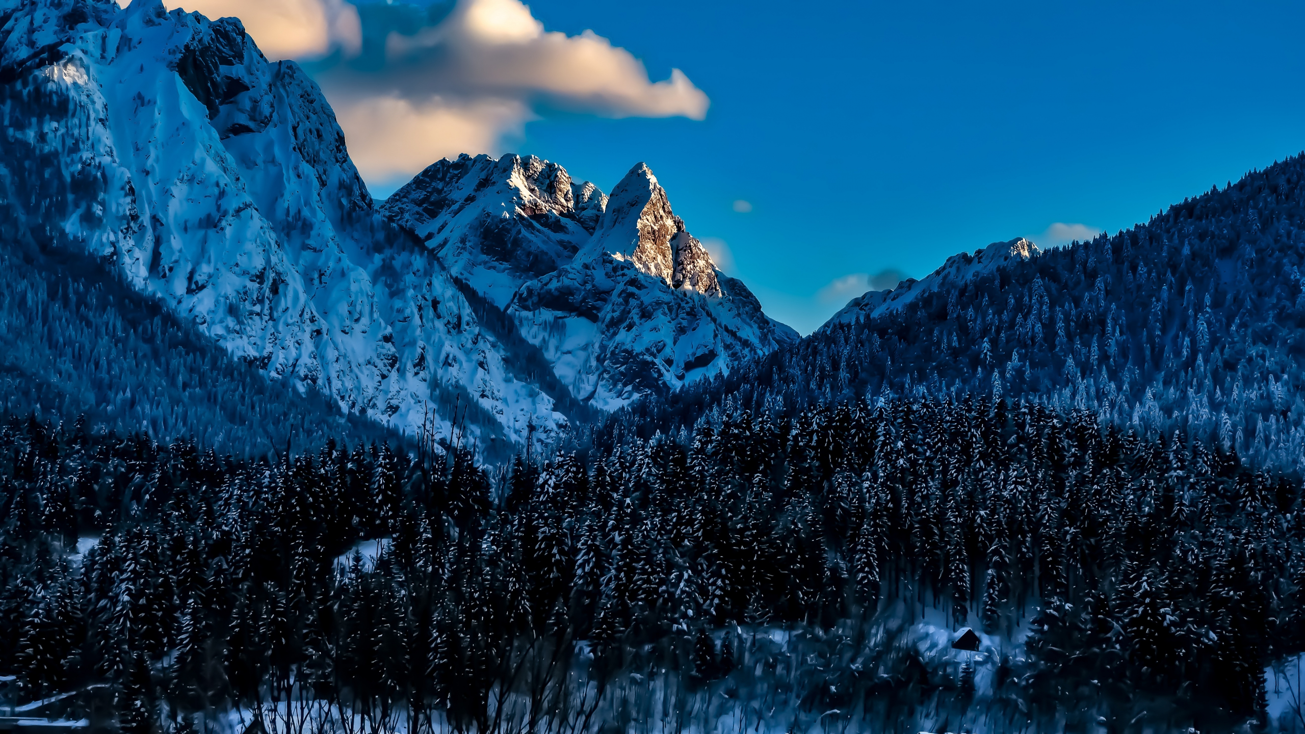 snow-mountains-winter-italy.jpg
