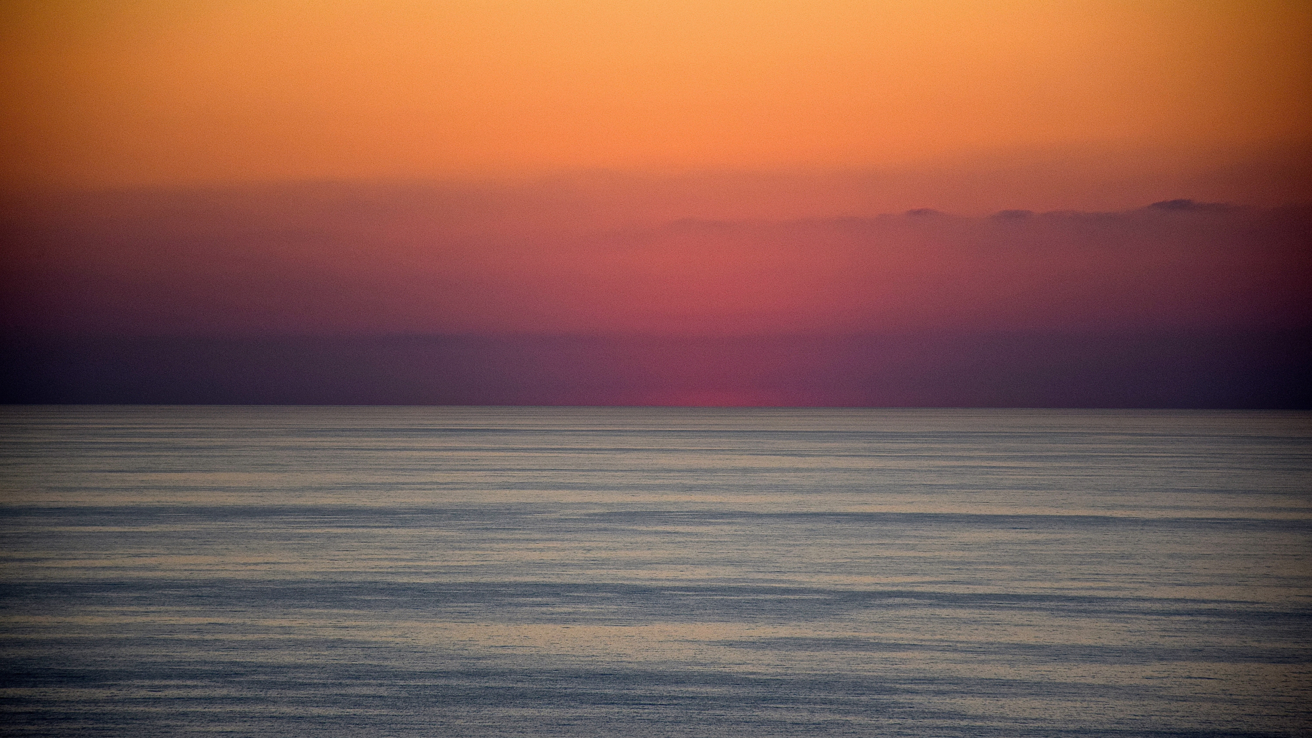Sea, calm, sunset, body of water, blur, 2560x1440 wallpaper