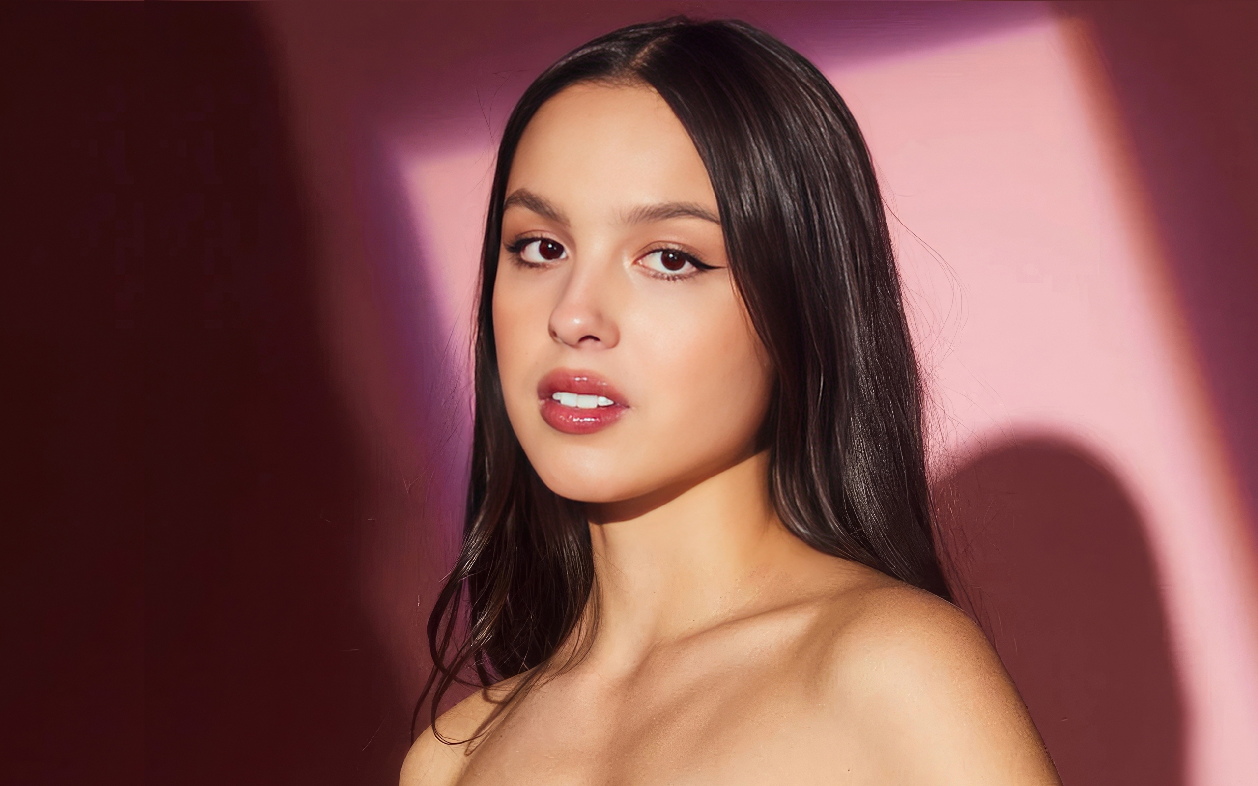 Olivia Rodrigo, Billboard Women, pretty woman, 2560x1600 wallpaper