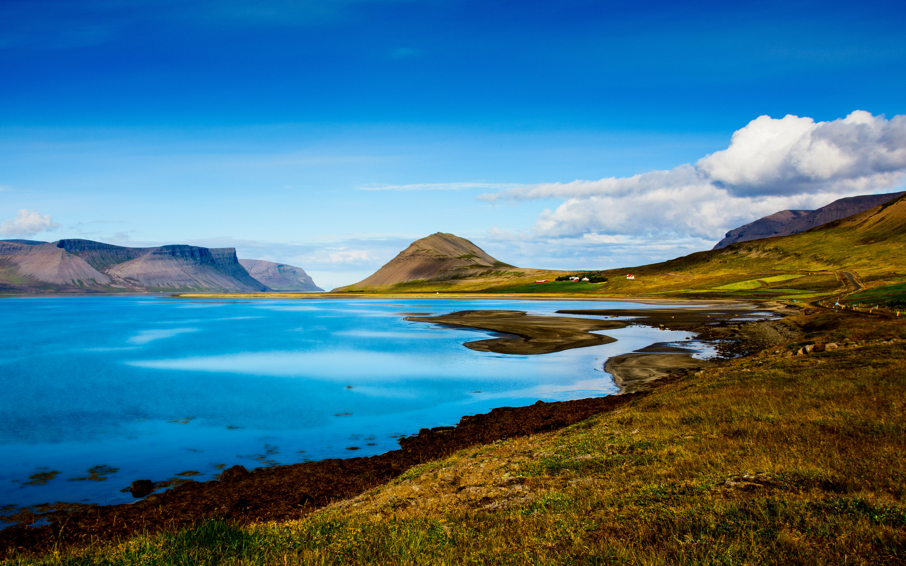 Beautiful lake and mountains, sunny day, landscape, Iceland lake, 2880x1800 wallpaper