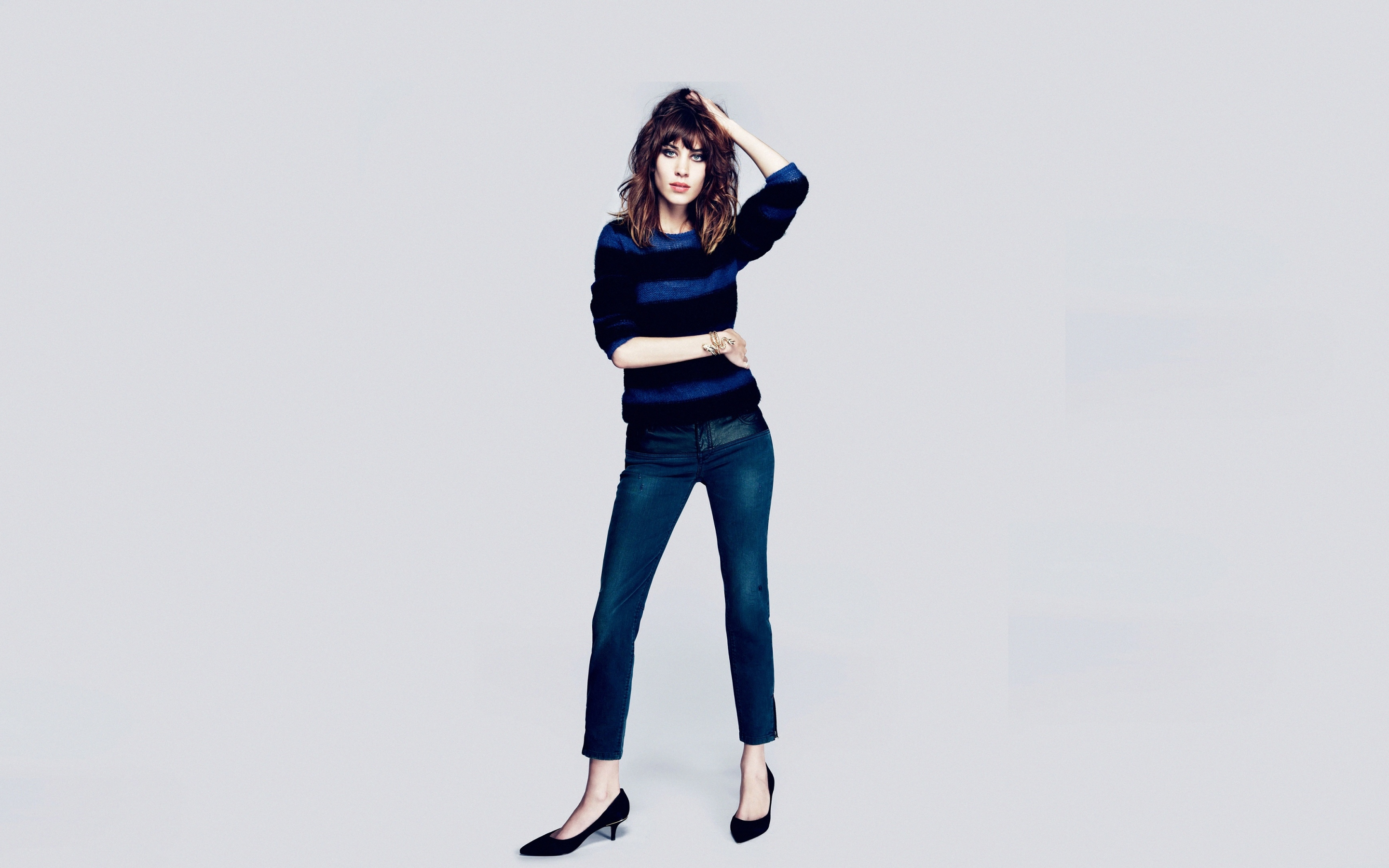 Minimal, Alexa Chung, minimal, celebrity, jeans, 2880x1800 wallpaper