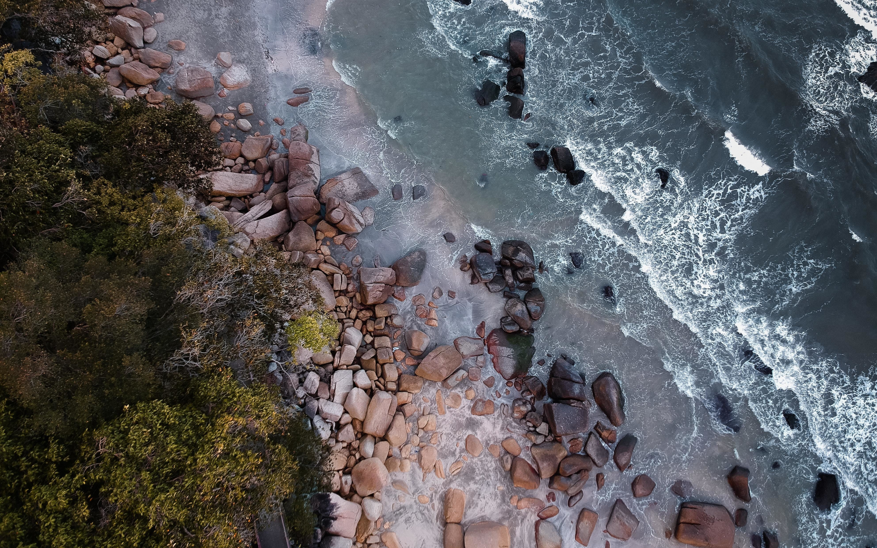 Rocks, aerial shot, waves, beach, 2880x1800 wallpaper