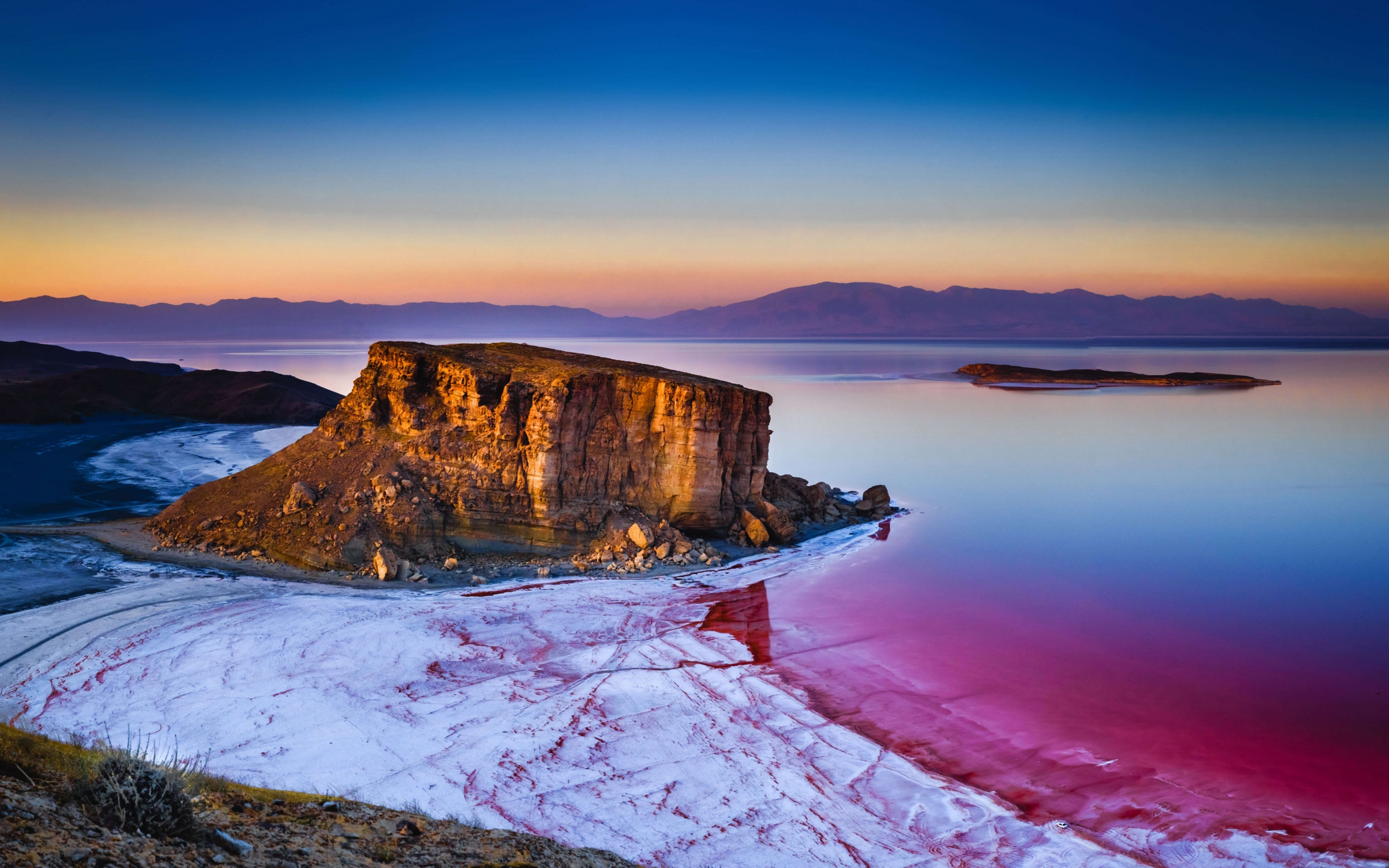 Lake Urmia, lake water, sunrise, Iran, 2880x1800 wallpaper