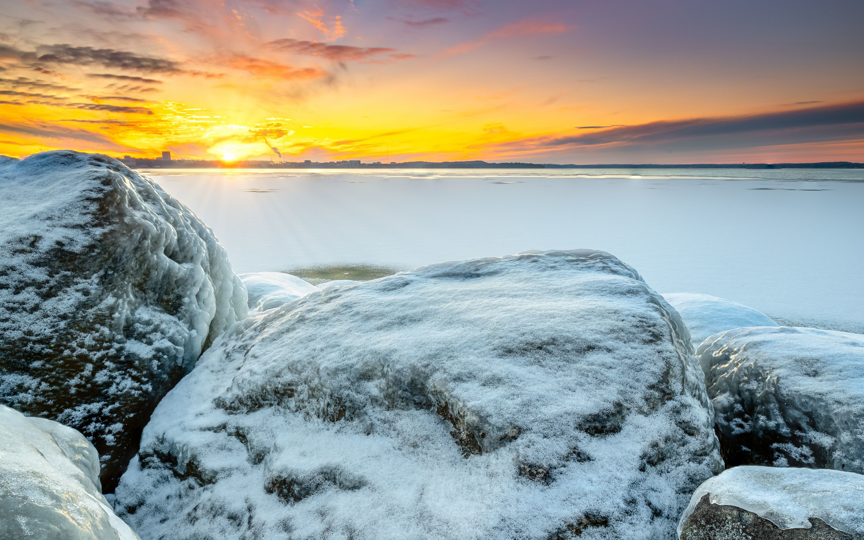 Snow layer, rocks, winter, frozen shore, sunset, 2880x1800 wallpaper