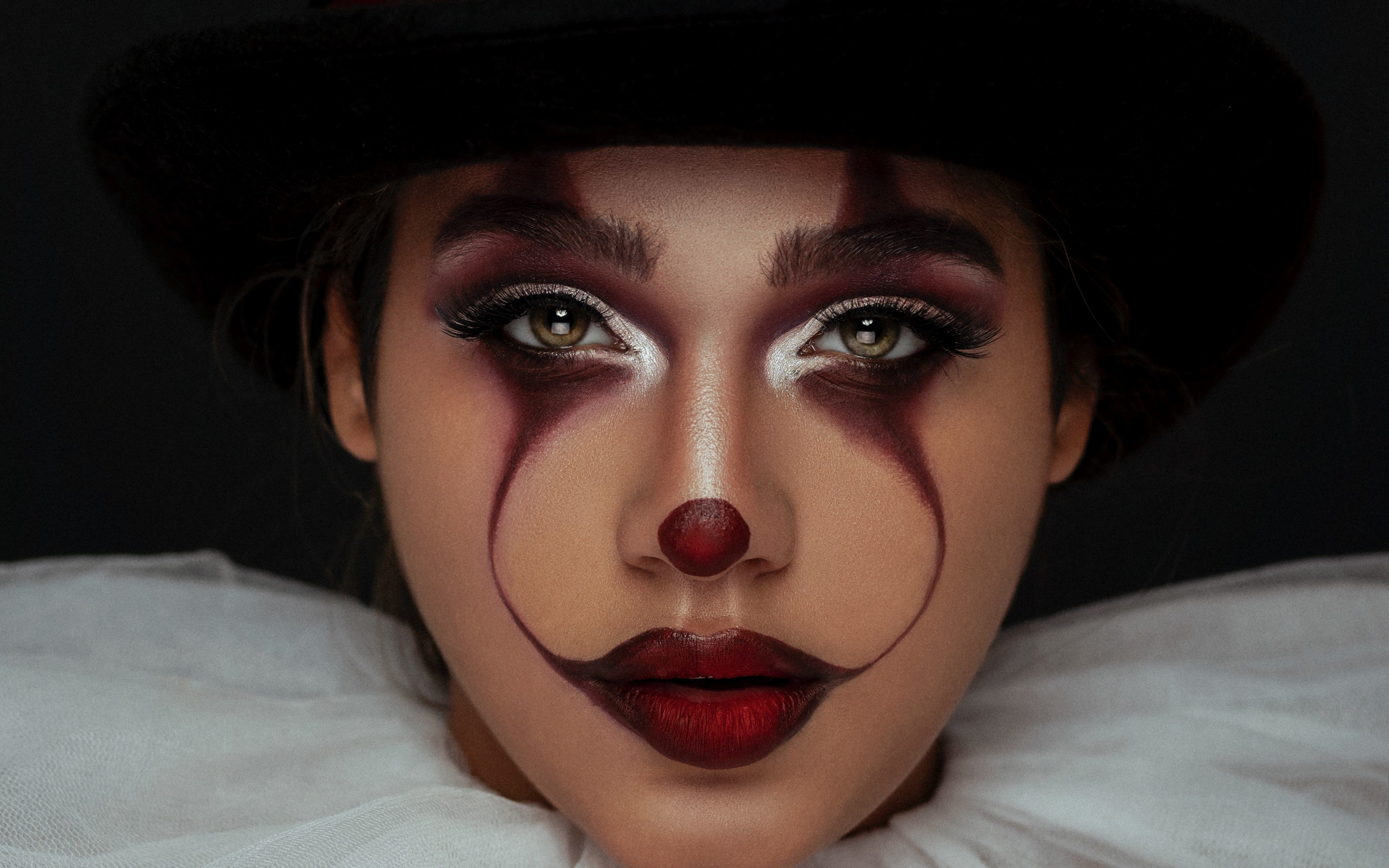 Woman model, joker, makeup, 2880x1800 wallpaper