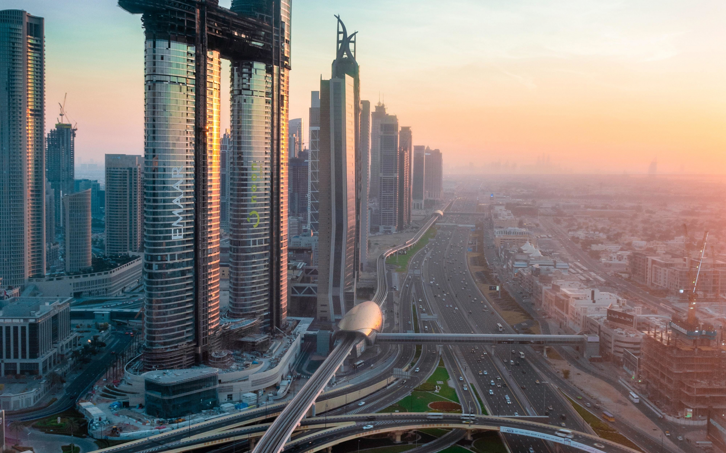 Dubai, high towers, buildings, city, 2880x1800 wallpaper